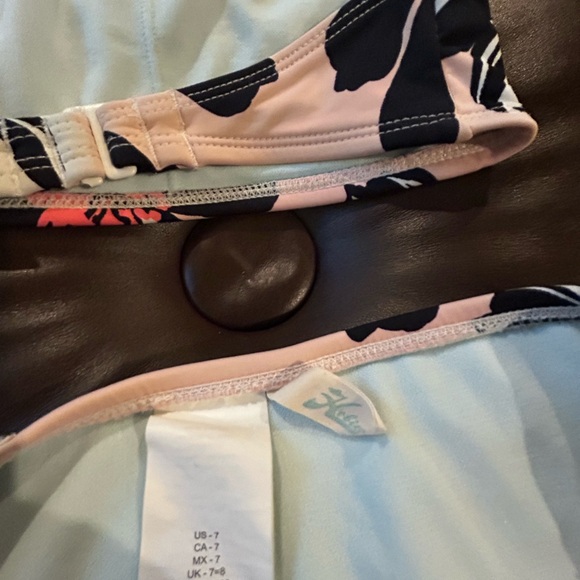 Hobie Girls 2 piece swim - Picture 4 of 5